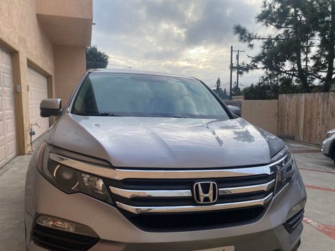 Used 2017 Honda Pilot EX image 11