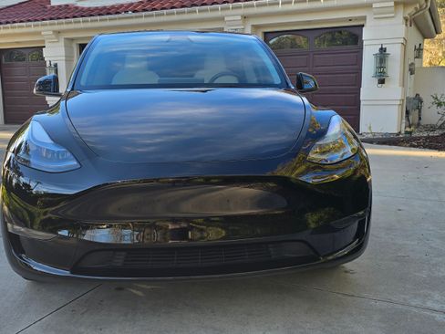 Used 2023 Tesla Model Y Long Range image 6