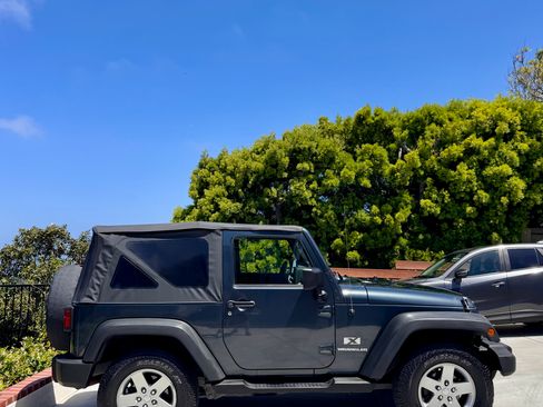 Used 2008 Jeep Wrangler X AWD/4WD image 4