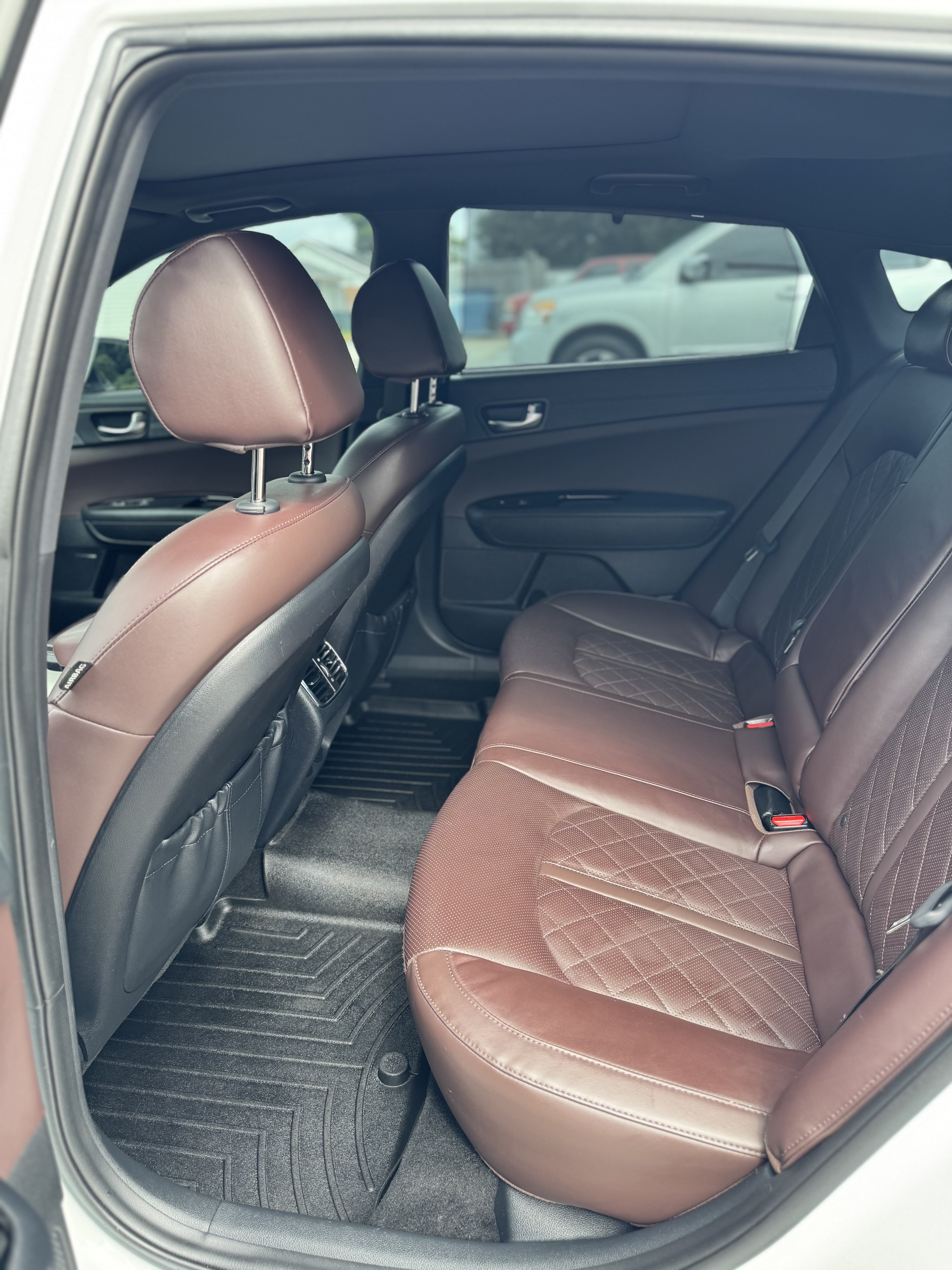 Used 2019 Kia Optima SX FWD image 9