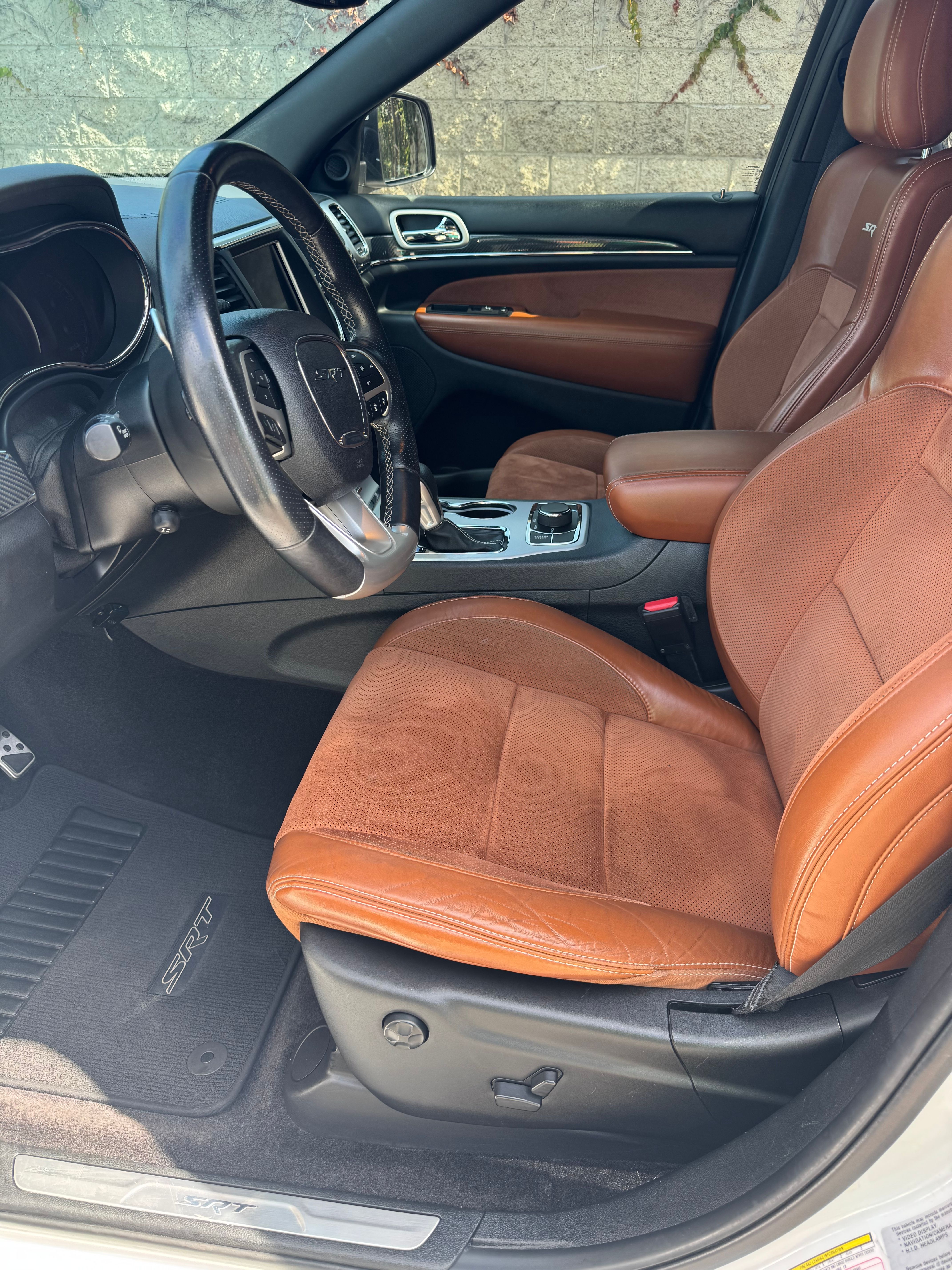 Used 2018 Jeep Grand Cherokee SRT AWD/4WD image 11