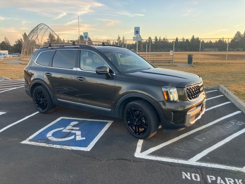 Used 2023 Kia Telluride EX X-Line image 8