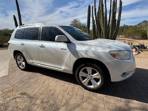 Used 2010 Toyota Highlander Limited image 4