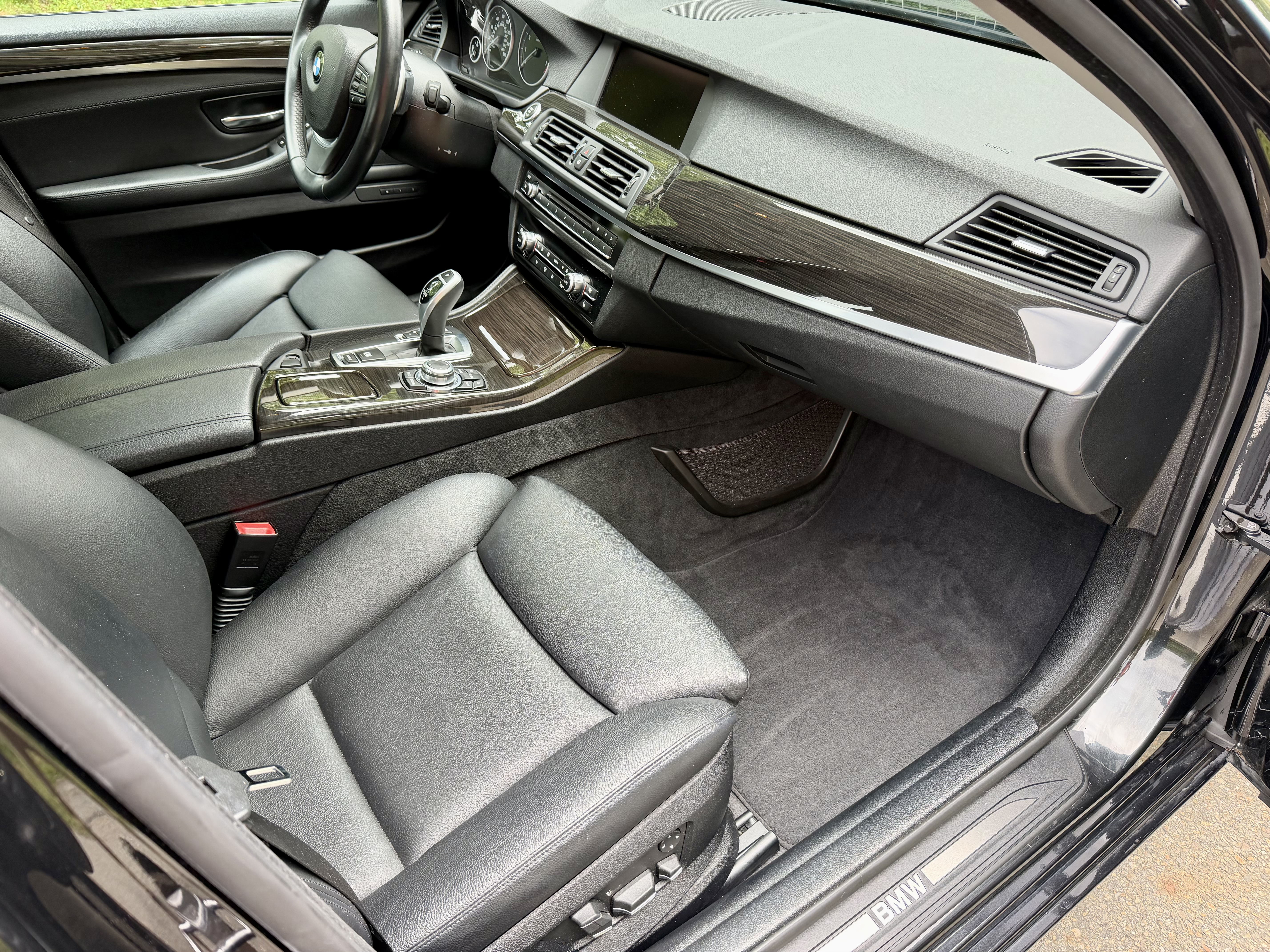 Used 2011 BMW 535i Sedan RWD image 11
