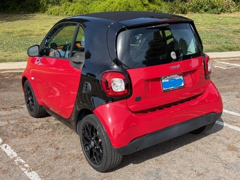 Used 2019 smart fortwo electric drive image 5