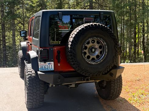 Used 2014 Jeep Wrangler Unlimited Sport AWD/4WD image 4