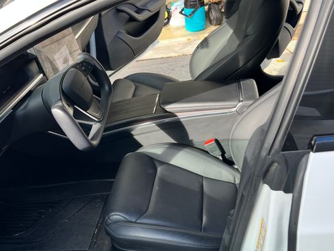 Used 2021 Tesla Model S Long Range image 14