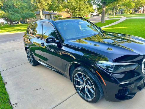 Used 2019 BMW X5 xDrive40i w/ M Sport Package AWD/4WD image 2