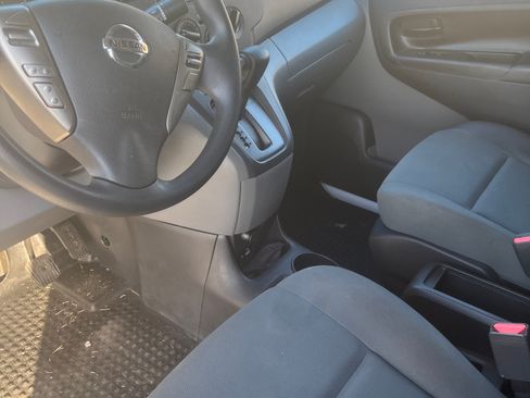 Used 2020 Nissan NV200 SV w/ Back Door Glass Package image 12