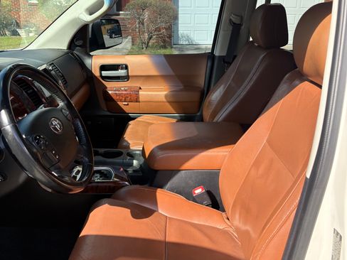 Used 2008 Toyota Sequoia Platinum image 6