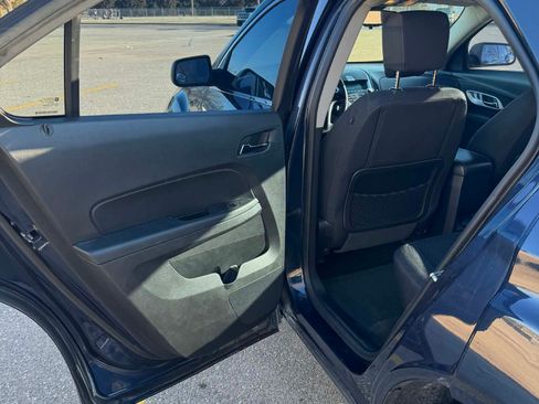Used 2015 Chevrolet Equinox LS image 16