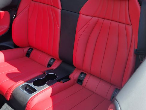 Used 2025 Mercedes-Benz CLE 450 4MATIC Cabriolet image 17