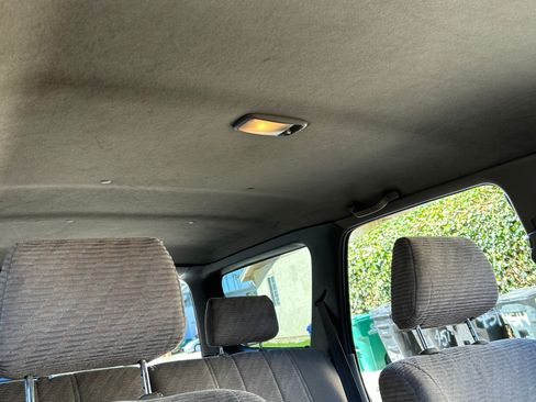 Used 1998 Toyota 4Runner SR5 AWD/4WD image 19