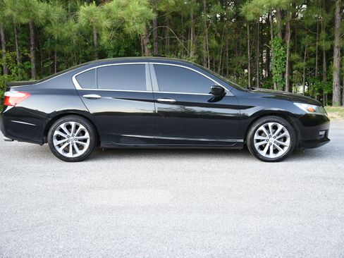 Used 2014 Honda Accord Sport image 6