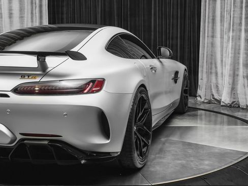 Used 2020 Mercedes-Benz AMG GT R image 4