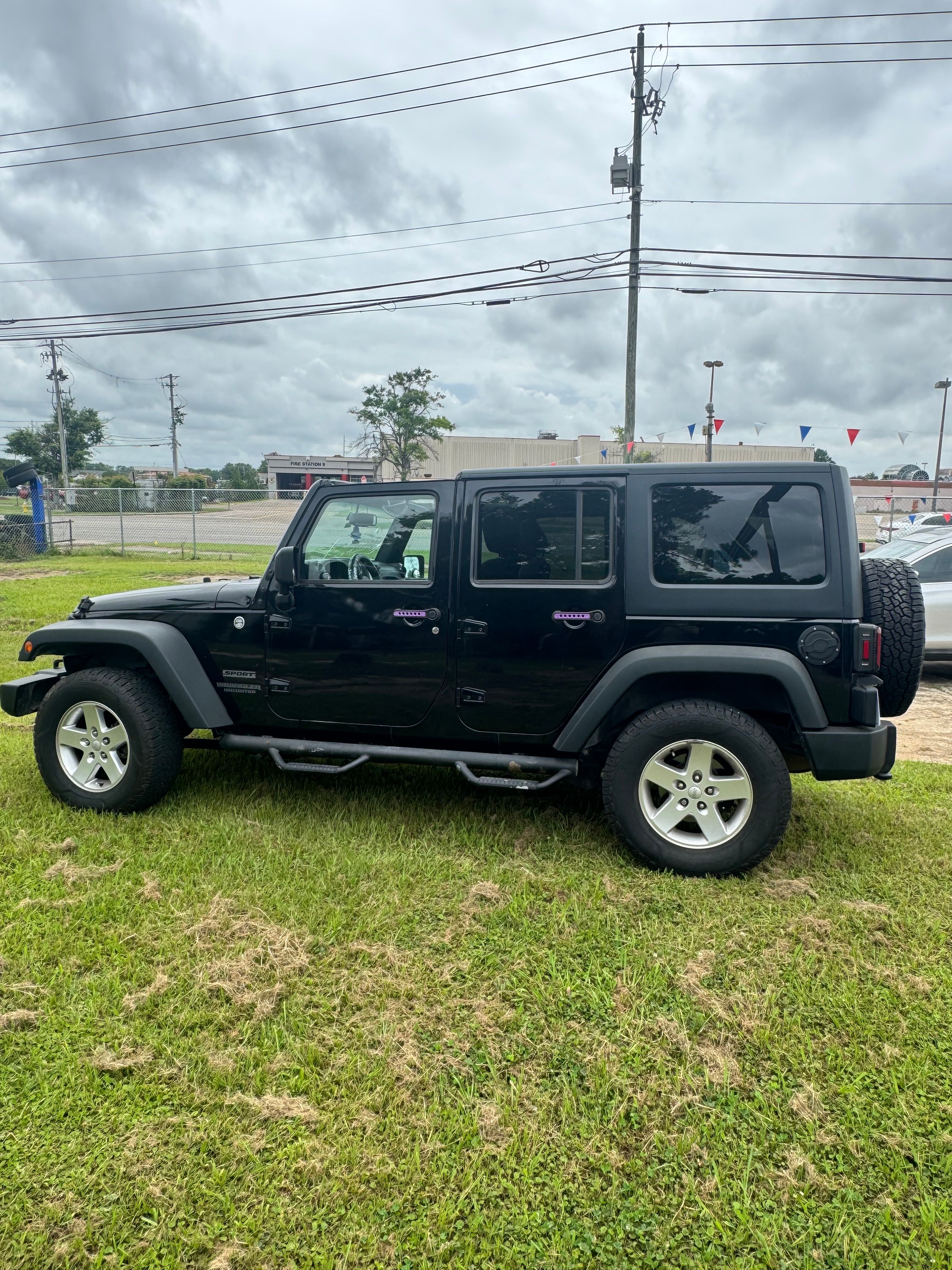 Used 2015 Jeep Wrangler Unlimited Sport w/ Quick Order Package 24S AWD/4WD image 5