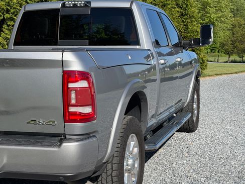 Used 2020 RAM 3500 Laramie AWD/4WD image 4
