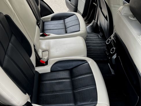 Used 2019 Land Rover Range Rover Sport HSE Dynamic image 19