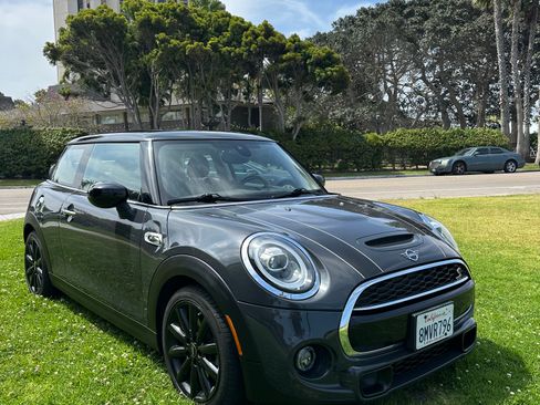Used 2020 MINI Cooper S FWD image 11