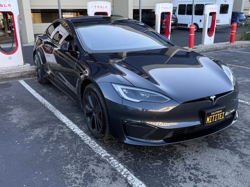 Used 2024 Tesla Model S Plaid image 5