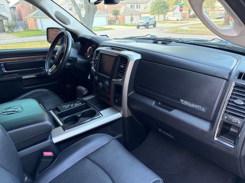 Used 2013 RAM 1500 Laramie image 13