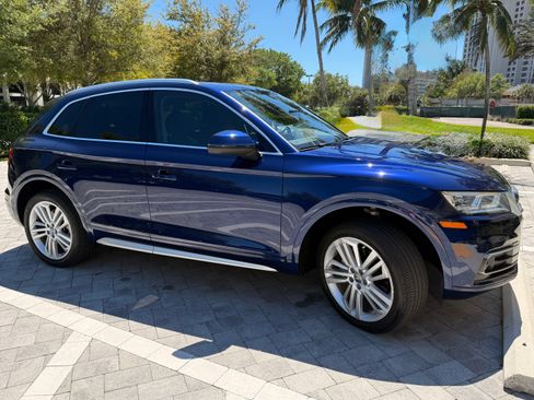Used 2018 Audi Q5 Prestige w/ Prestige Package image 4