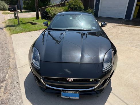 Used 2015 Jaguar F-TYPE R RWD image 9