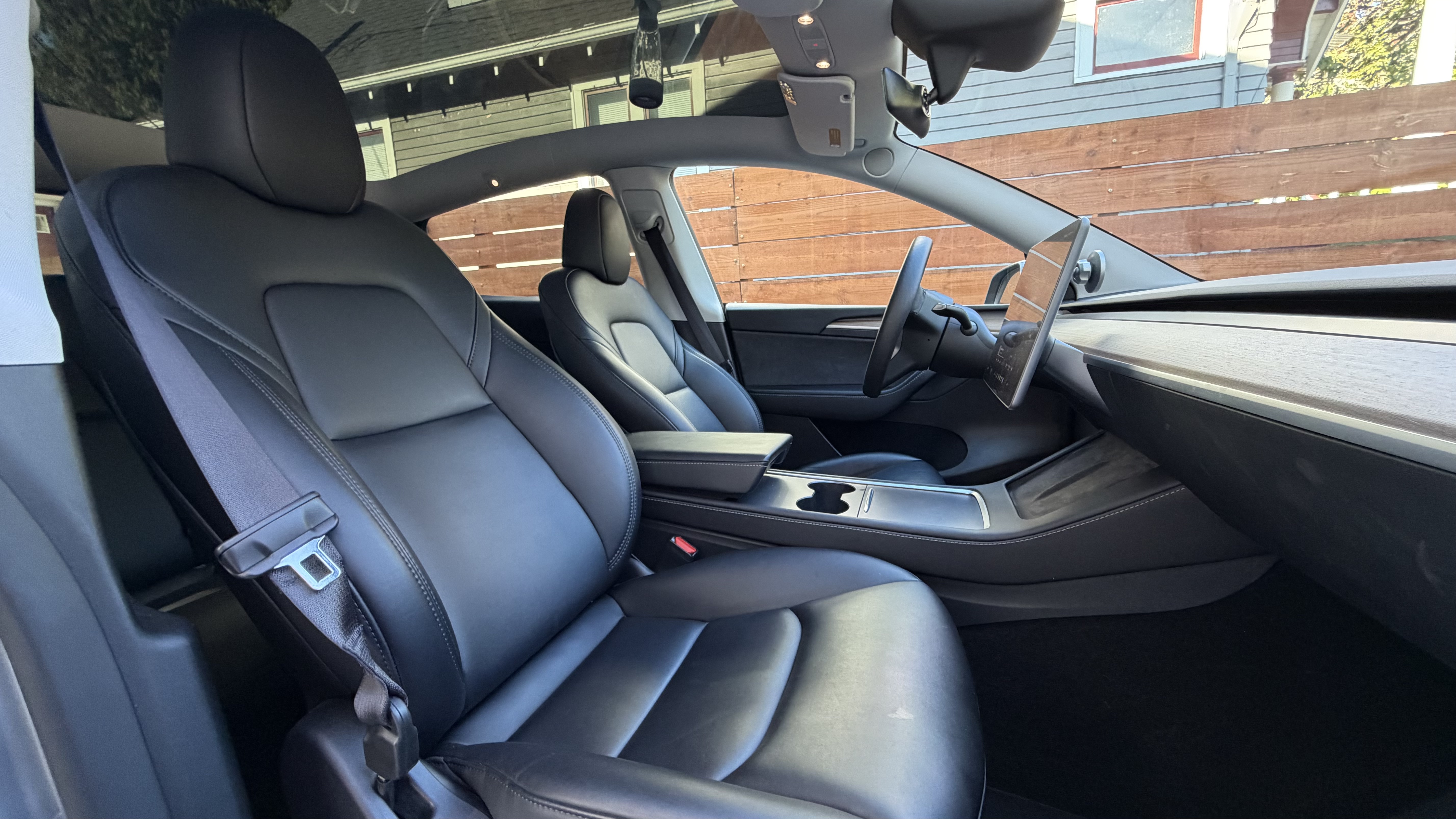 Used 2025 Tesla Model Y Long Range AWD/4WD image 13