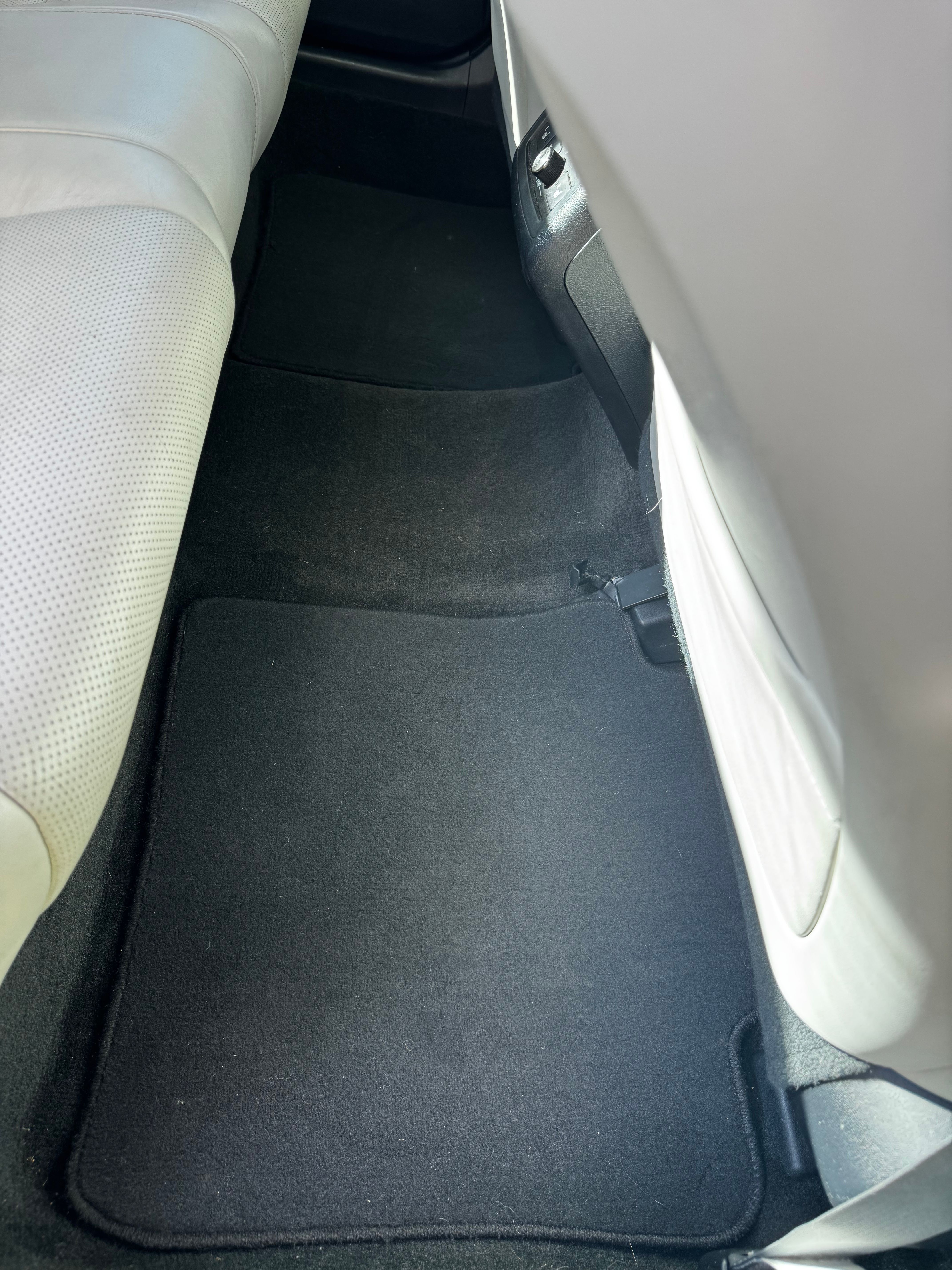 Used 2013 Toyota Avalon Limited FWD image 20