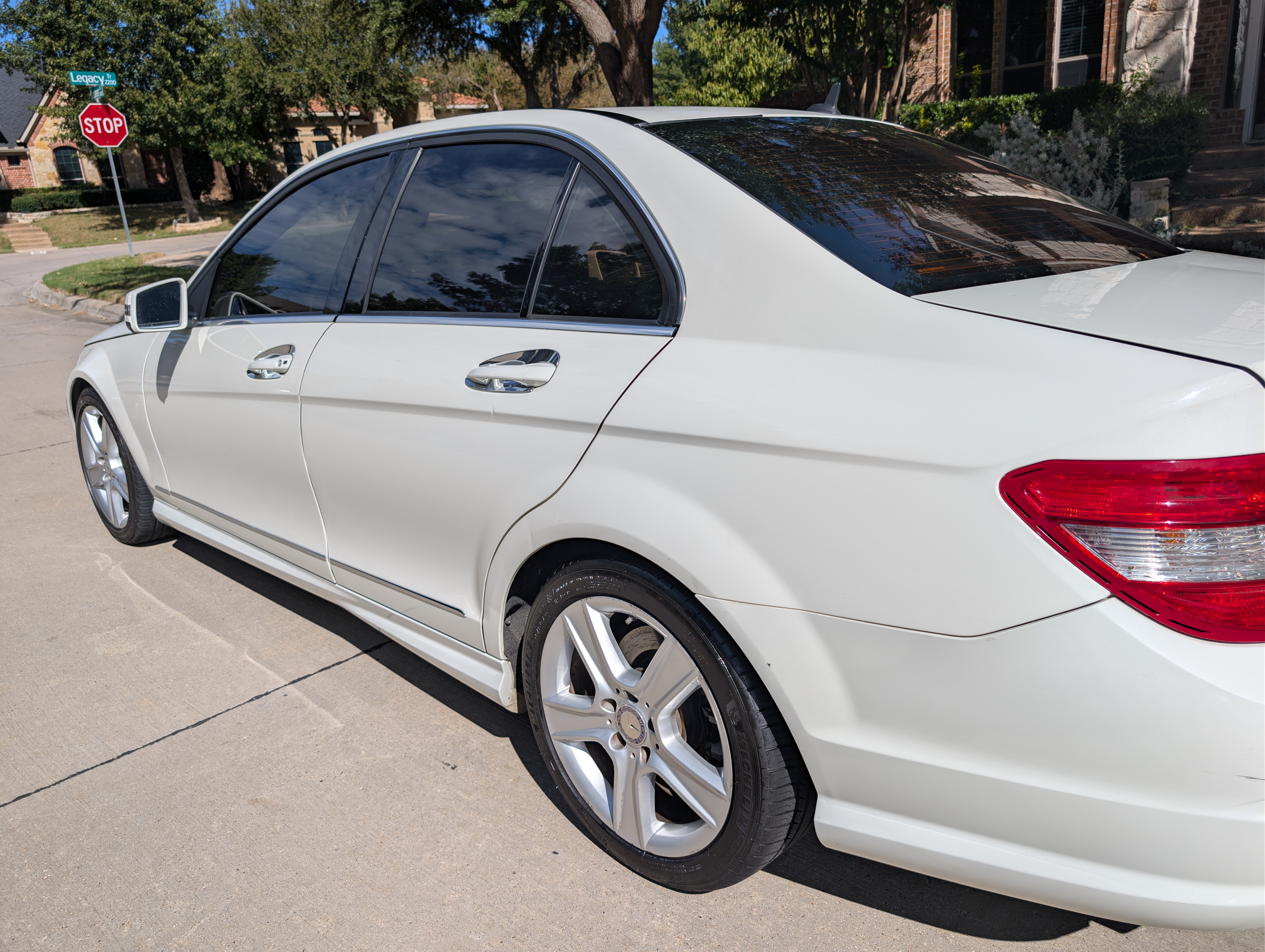 Used 2011 Mercedes-Benz C 300 Sedan image 13