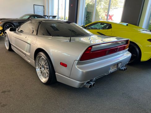 Used 1993 Acura NSX RWD image 10
