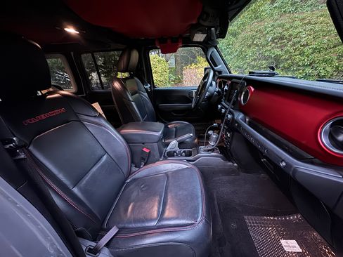 Used 2018 Jeep Wrangler Unlimited Rubicon image 4