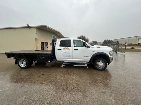 Used 2022 RAM 5500 Tradesman w/ Chrome Appearance Group image 2