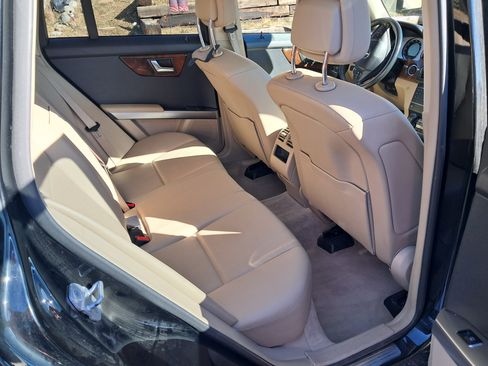 Used 2012 Mercedes-Benz GLK 350 4MATIC image 17