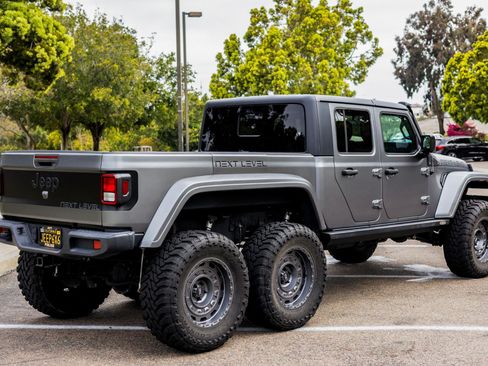 Used 2020 Jeep Gladiator Sport w/ Quick Order Package 24S image 6