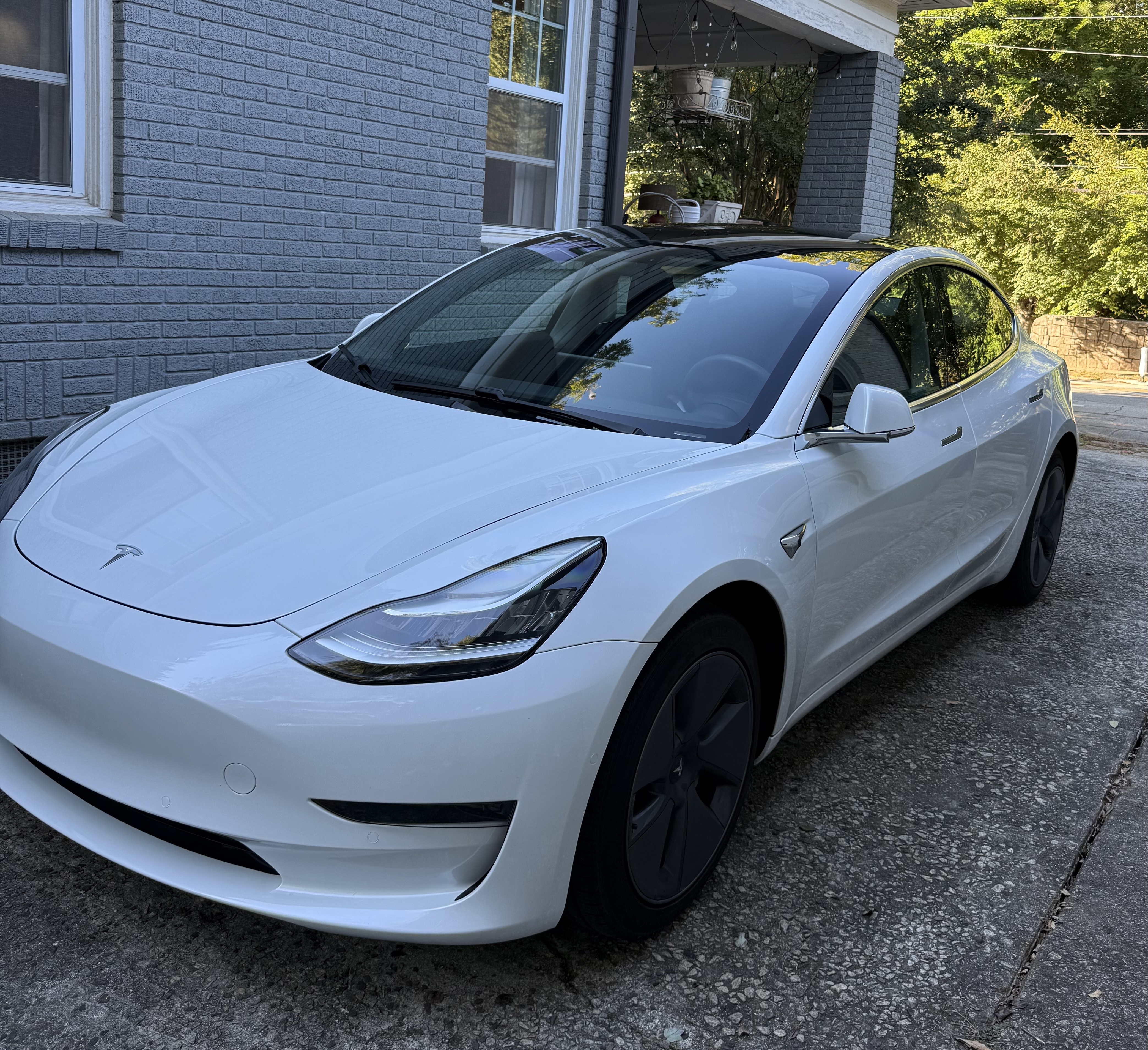 Used 2020 Tesla Model 3 Standard Range Plus RWD image 5