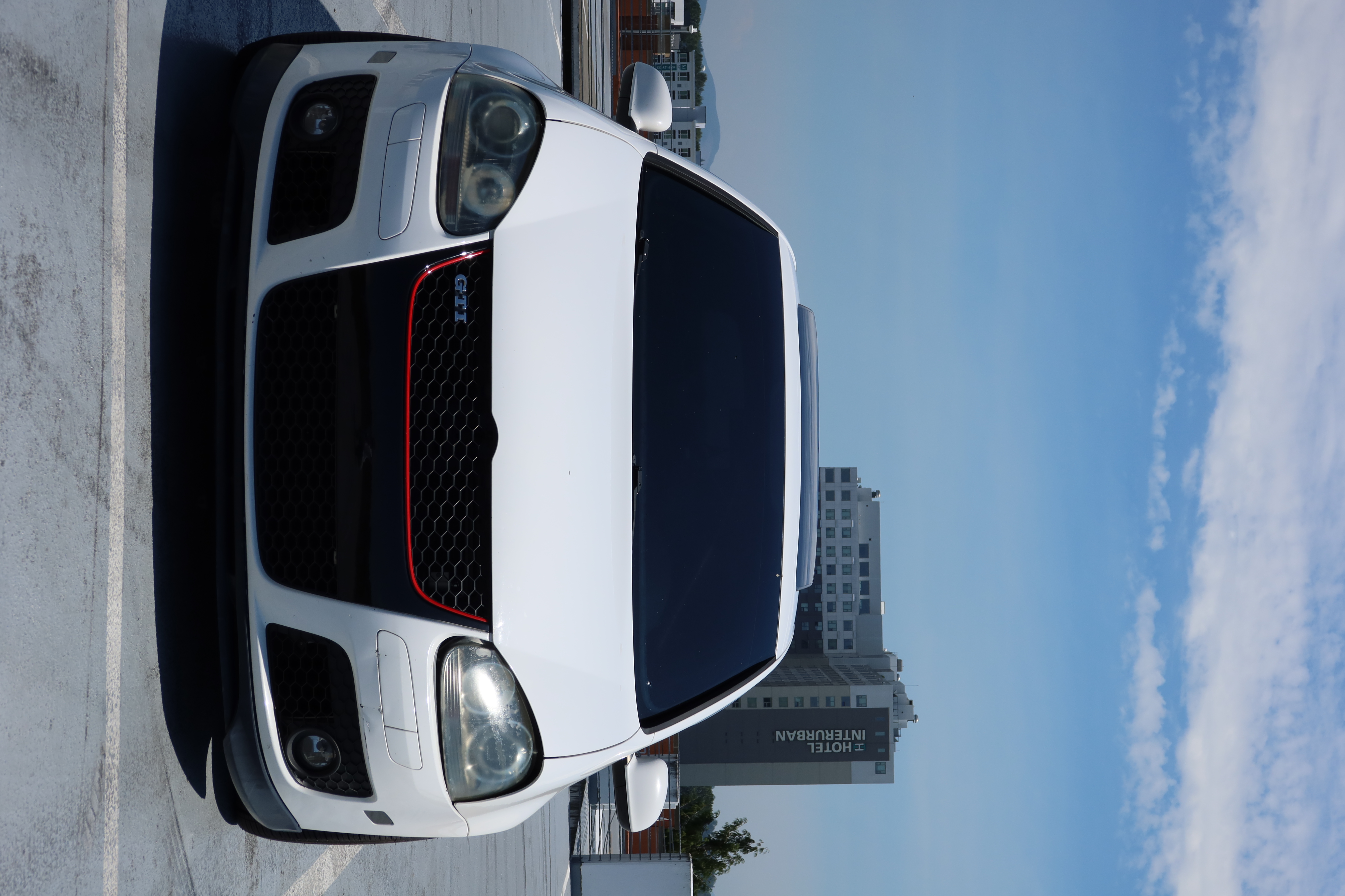 Used 2006 Volkswagen GTI 2.0T 2-Door FWD image 16