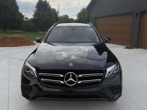 Used 2018 Mercedes-Benz GLC 300 4MATIC image 4