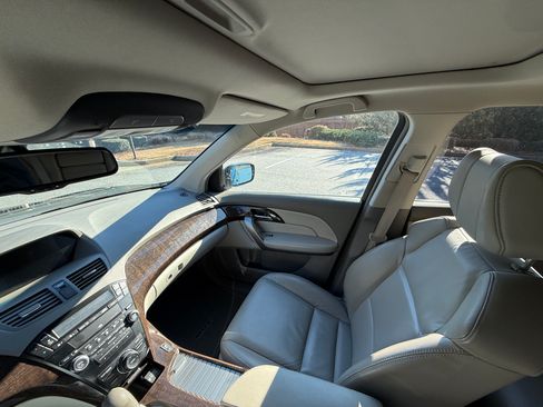 Used 2011 Acura MDX Sport Utility 4D image 16