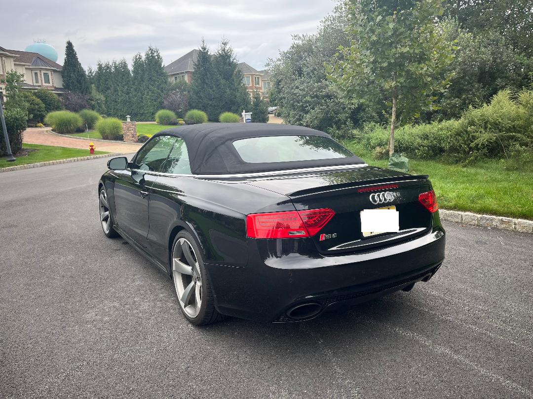 Used 2014 Audi RS 5 Cabriolet AWD/4WD image 2