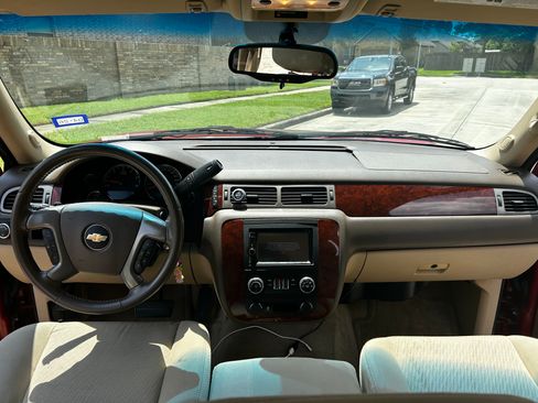 Used 2013 Chevrolet Tahoe LS image 21