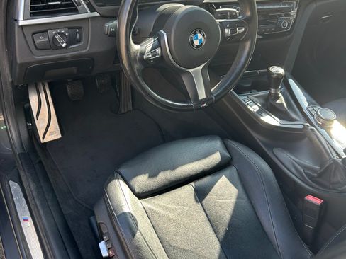Used 2016 BMW 340i xDrive Sedan AWD/4WD image 9