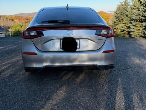 Used 2023 Honda Civic Sport image 9