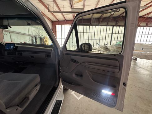 Used 1996 Ford F350 4x4 Regular Cab image 21