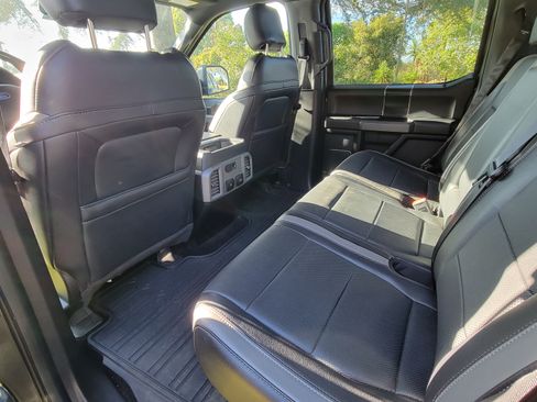 Used 2018 Ford F150 Raptor w/ Equipment Group 802A Luxury image 25