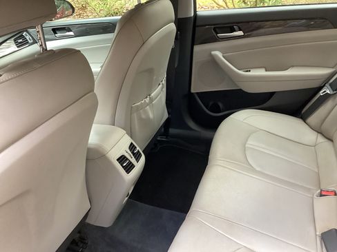 Used 2018 Hyundai Sonata Limited image 9
