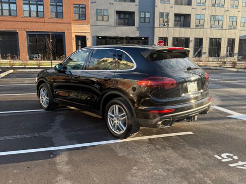Used 2015 Porsche Cayenne Diesel image 8