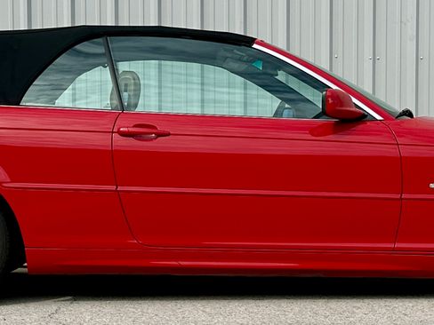 Used 2002 BMW 330Ci Convertible image 18