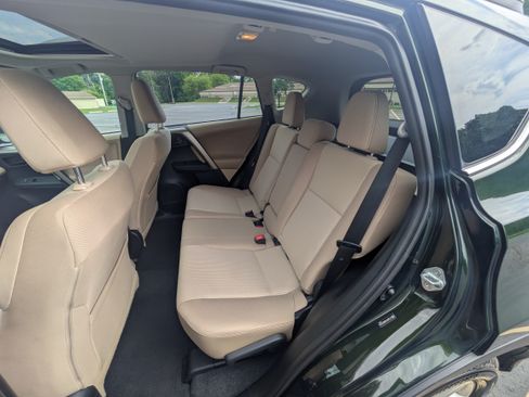 Used 2013 Toyota RAV4 XLE FWD image 13