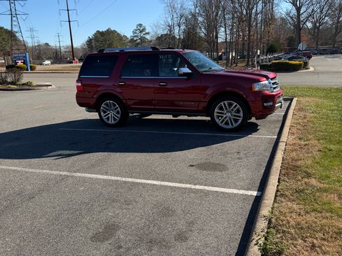 Used 2017 Ford Expedition Platinum image 17